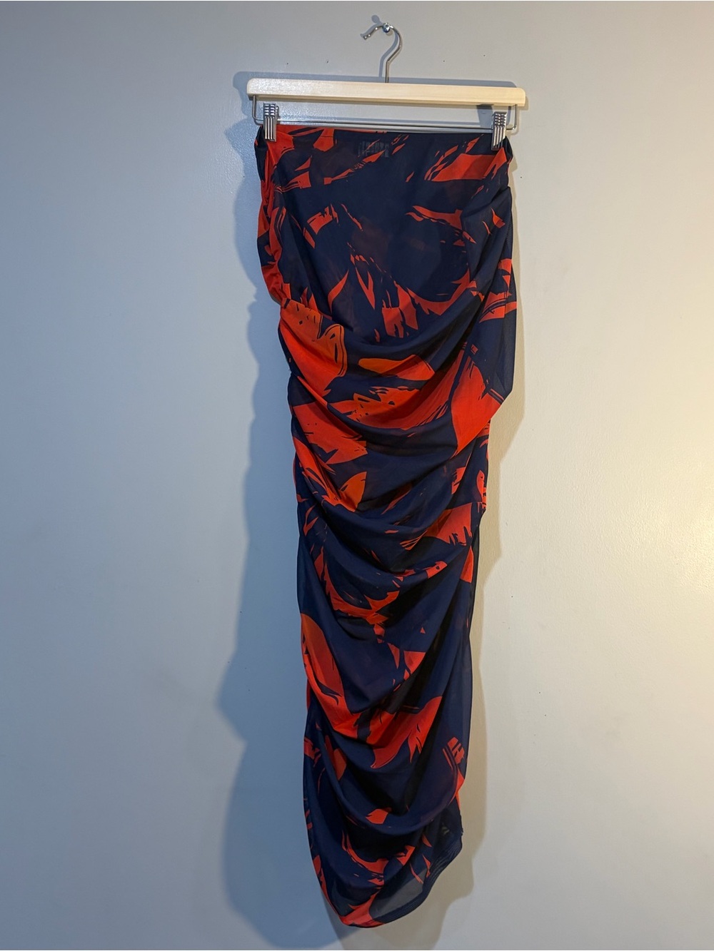 Revolve LAMARQUE Heatwave Abstract Print Ruched Mesh Midi Skirt Size L - Picture 6 of 10